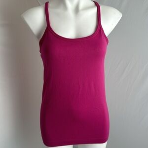 Pro Fit Seamless magenta shelf bra stretch workout tank top